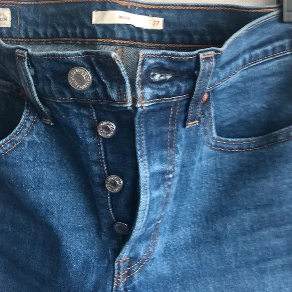 NWOT Levis Wedgie Jeans - Picture 5 of 5